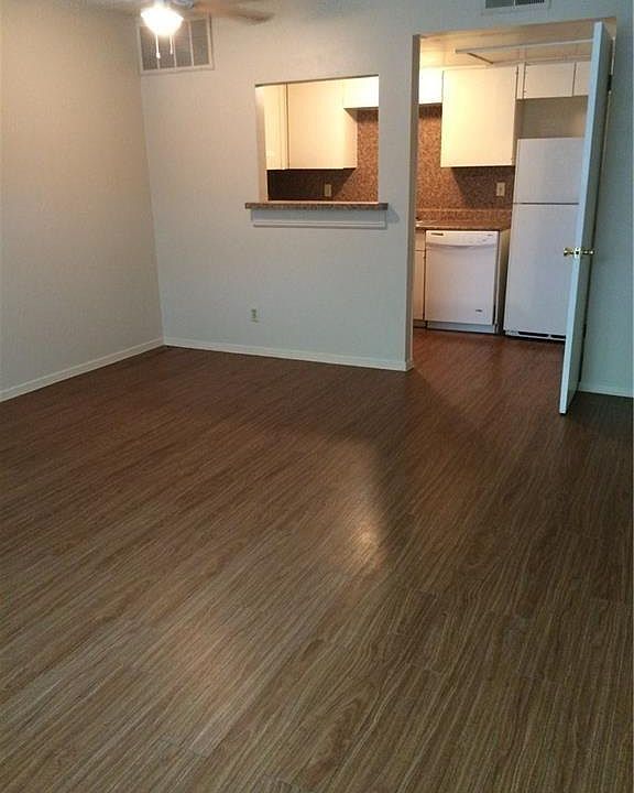 2nd image of 1717 W 35th St APT 110