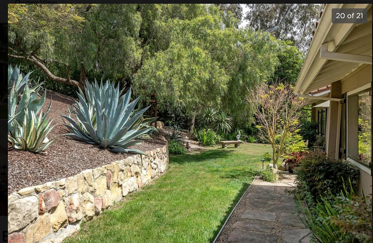 Building Photo - 1850 Eucalyptus Hill Rd