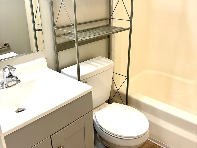 4028 N Illinois Ave #4 — Photo 9