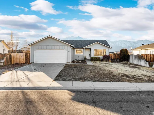 1333 Mary Jo Dr, Gardnerville, NV 89460