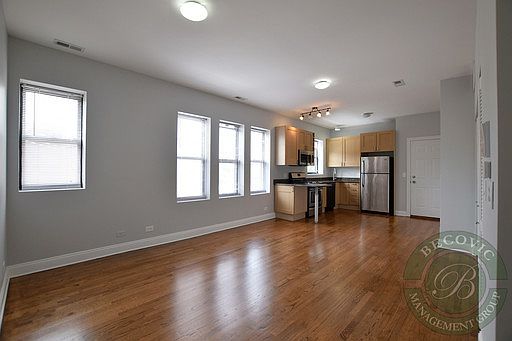 4th image of 7530 N Seeley Ave APT 306