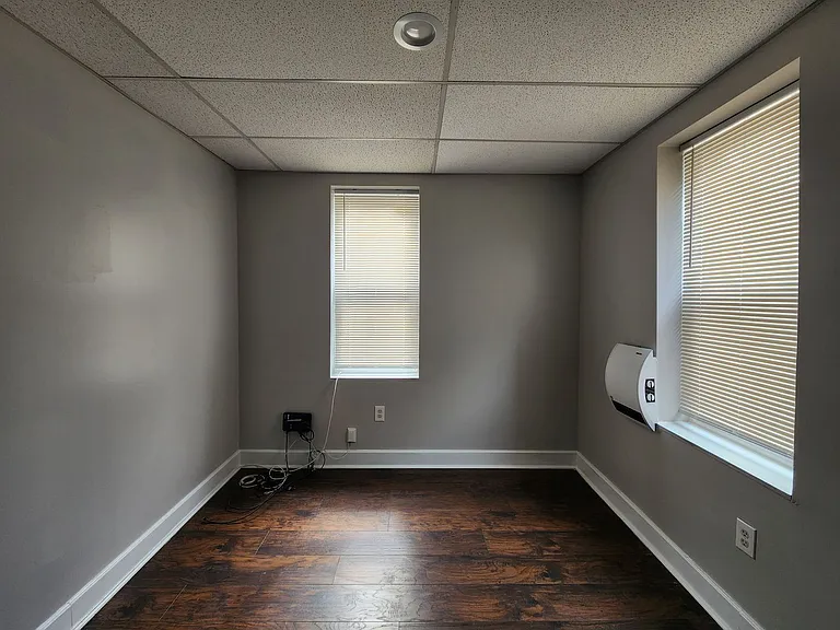3114 W Gordon St — Photo 8