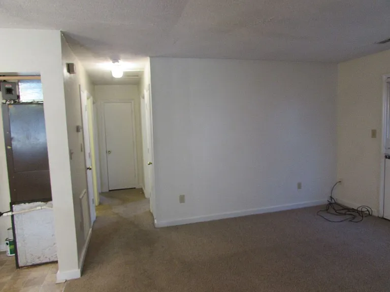 518 W Park Ave — Photo 6