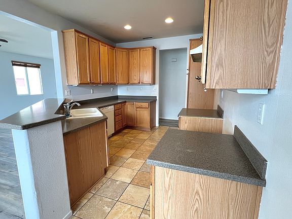 5th image of 11841 Coolwater St