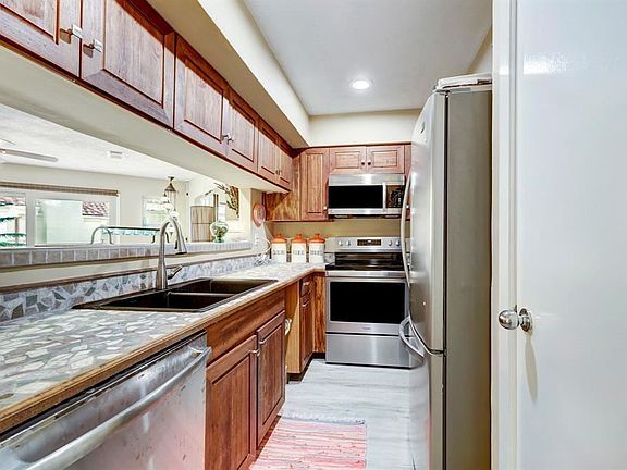 5th image of 7312 Seawall Blvd APT 210