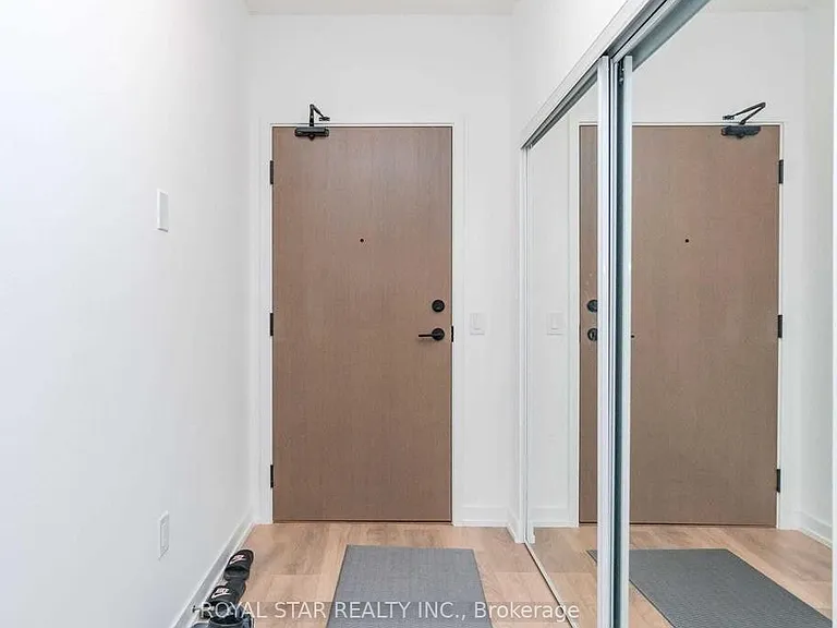 225 Sumach St #2612 — Photo 31