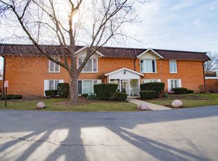 1850 W Surrey Park Ln UNIT 2D, Arlington Heights, IL 60005