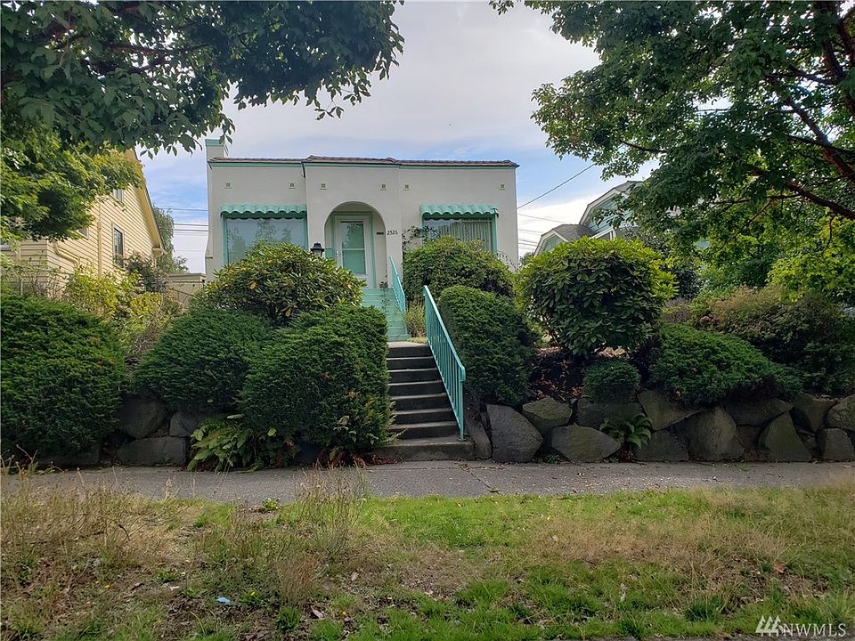 2nd image of 2526 30th Ave S