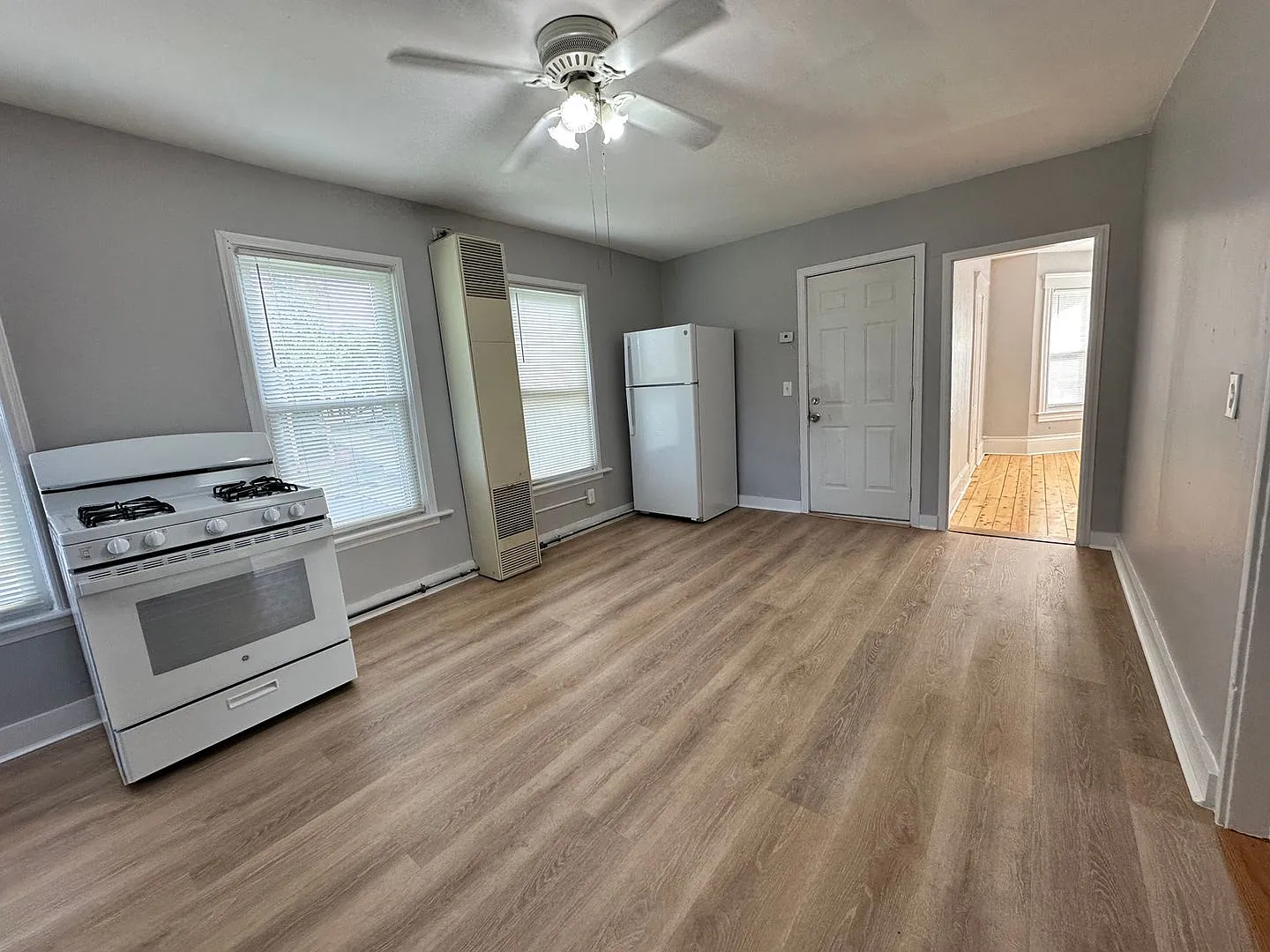 38 Oriole Street — Photo 1