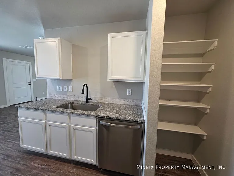 7113 Black Butte — Photo 16