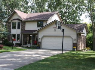 61604 Glenwood Trl, Washington, MI