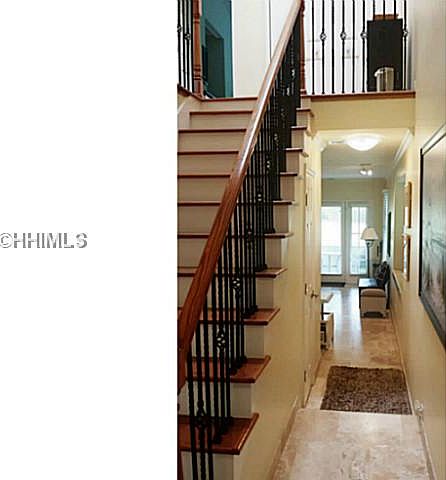1st image of 70 Shipyard Dr APT 102