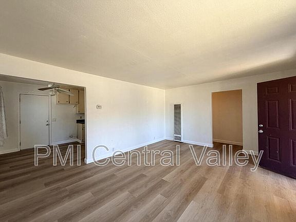 4th image of 2433 W Hatch Rd