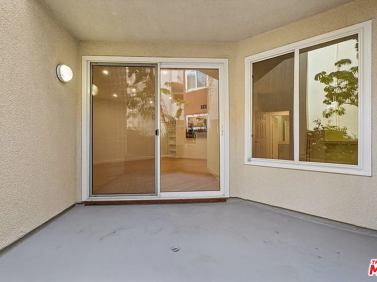 620 S Gramercy Pl #122 — Photo 21