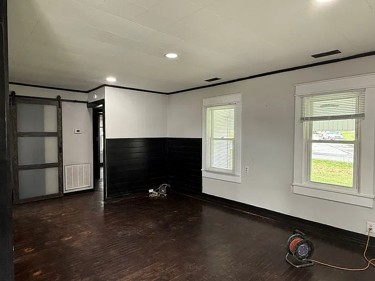 703 Gray Station Rd — Photo 7
