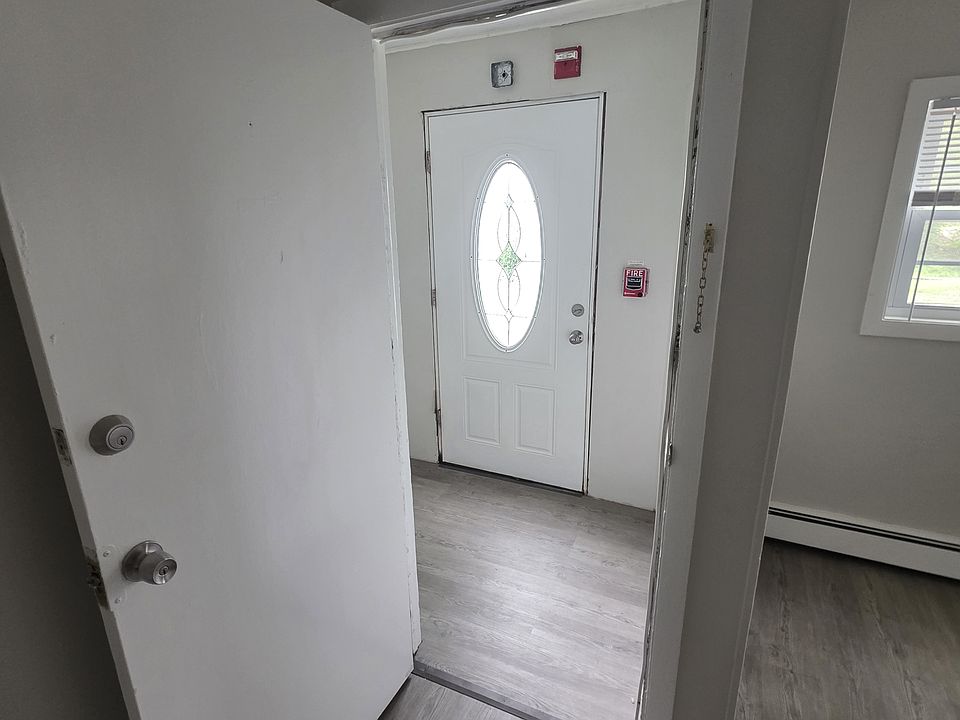 1st image of 819 Douglas Tpke APT B