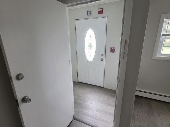 819 Douglas Tpke APT B