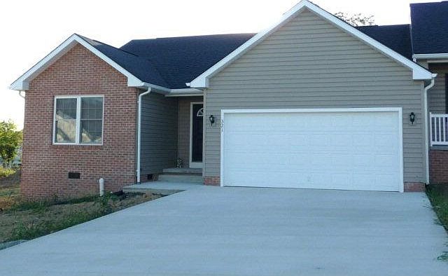 1st image of 321 Windermere Dr