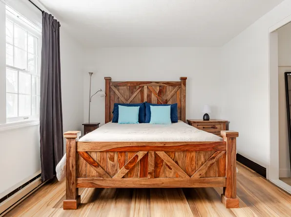 49 Berkshire Rd, Portland, ME 04103