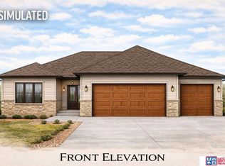 9201 Castle Pine Dr, Lincoln, NE 68516