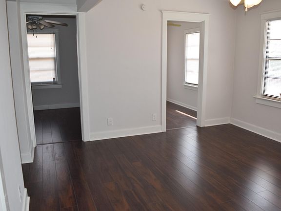 4th image of 312 3rd Ave S