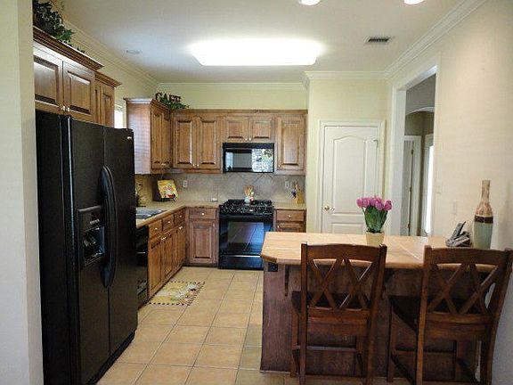 5th image of 144 Windermere Cir