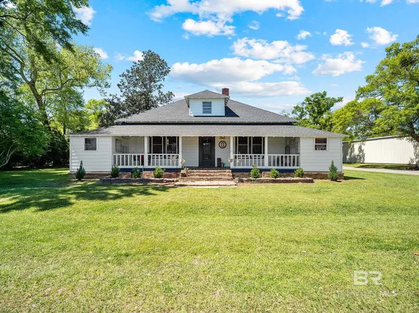 211 NW 1st St, Summerdale, AL 36580
