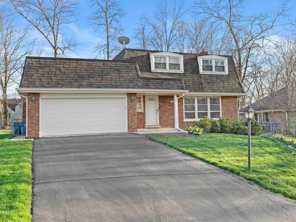 108 Alpine Ln, Crete, IL 60417