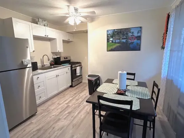 485 Waianuenue Ave, Hilo, HI