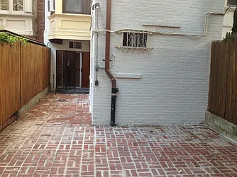 Rented by Manhattan Property Group