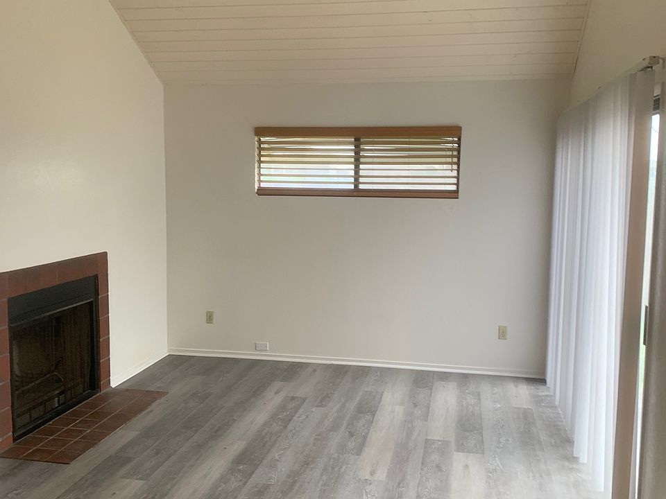 1st image of 1127 Bel Aire Cir #1