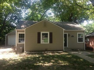705 NE 45th Ter, Kansas City, MO 64116
