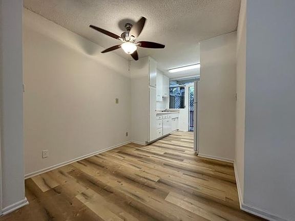 2nd image of 949 N San Vicente Blvd