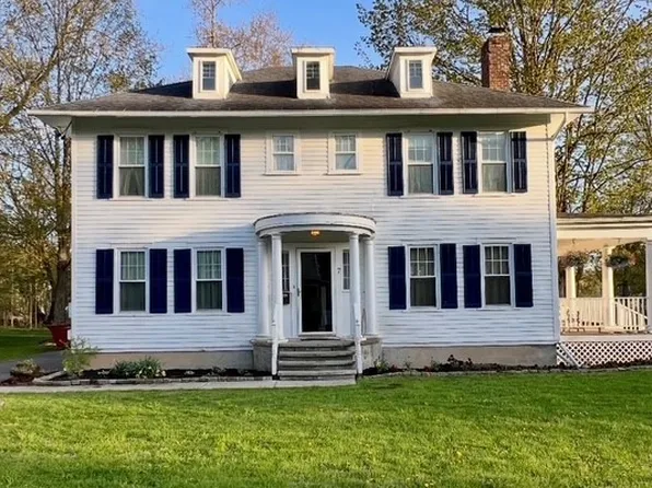 7 W Kendrick Ave, Hamilton, NY 13346