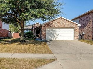 10457 Hideaway Trl, Fort Worth, TX 76131