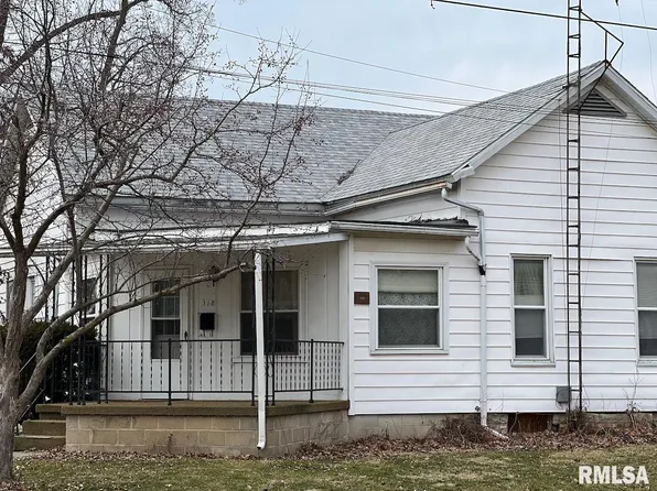 318 E Euclid Ave, Lewistown, IL 61542
