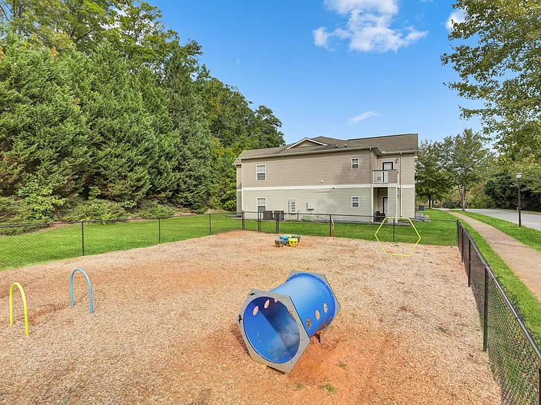 Clemmons Station Apartment Homes — Photo 15