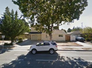 1062 W Knickerbocker Dr, Sunnyvale, CA 94087