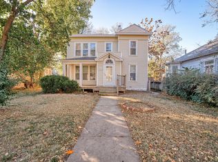 711 W Ash St, Salina, KS 67401