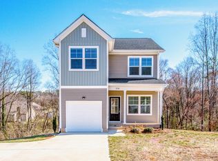 3220 5th Street Ct NE, Hickory, NC 28601
