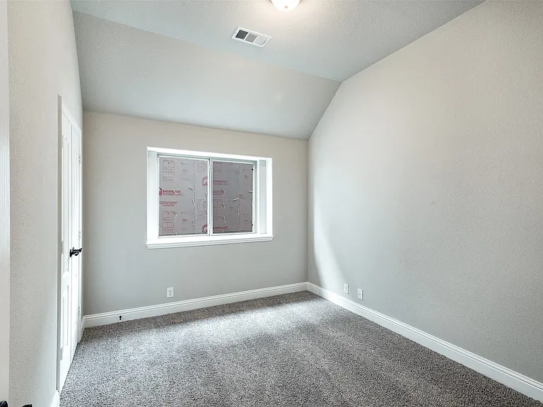 6026 Priory Dr — Photo 15