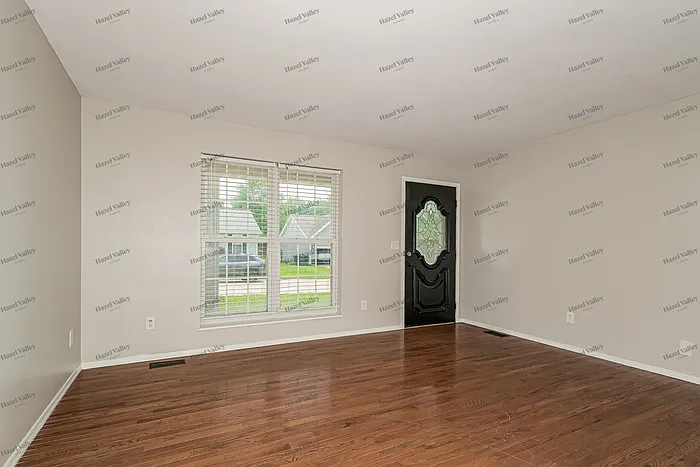 734 Bull Valley Dr — Photo 5