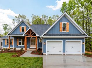 4996 Virginia Pine Rd, Signal Mountain, TN 37377