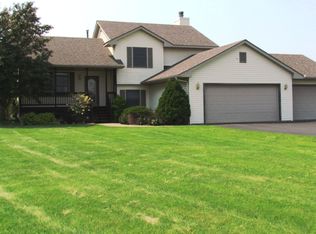 542 Trillium Ln, Hudson, WI 54016