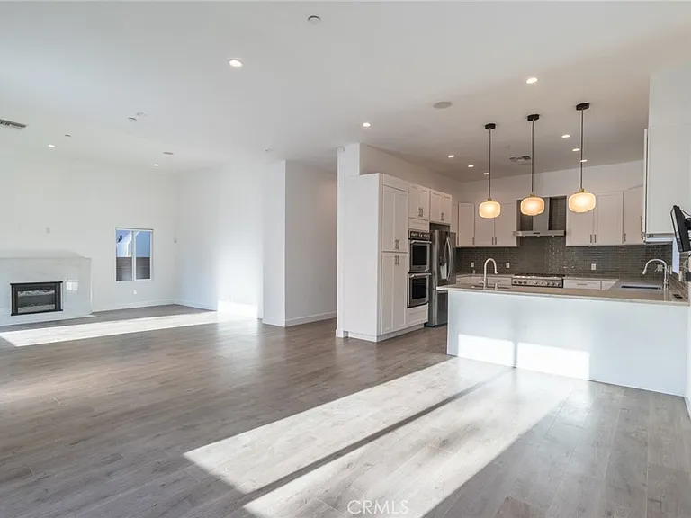 1480 S Durango Ave — Photo 15
