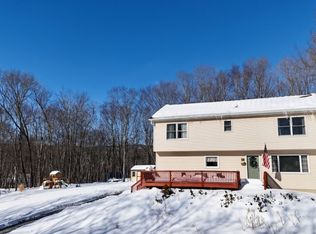 24 Plaza Dr, Hampton Twp., NJ 07860