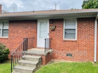 215 McIver St APT D, Greensboro, NC 27403