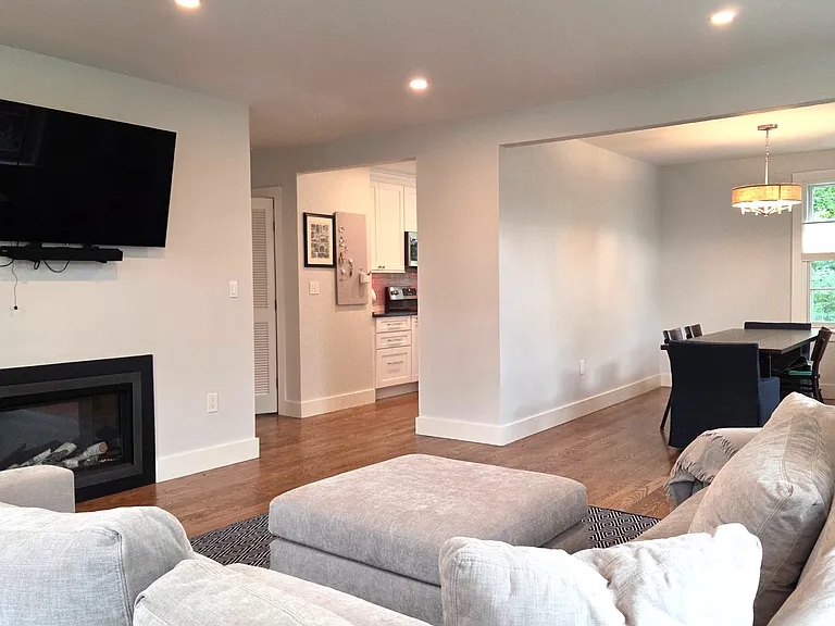 364 Bellevue Ave #CH201 — Photo 5