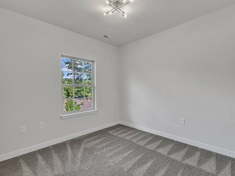 1011 Tannin Dr — Photo 33