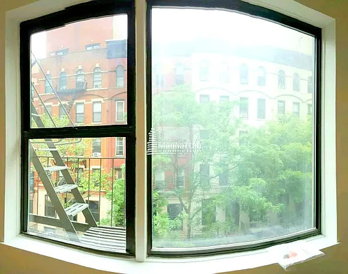 Rented by Manhattan Connection | media 11